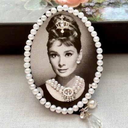 Brooch Vintage Audrey Hepburn Pin Hair Clip Clasp..
