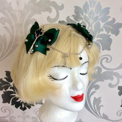 Pretty Satin Bows With Pearl Necklace Brow..