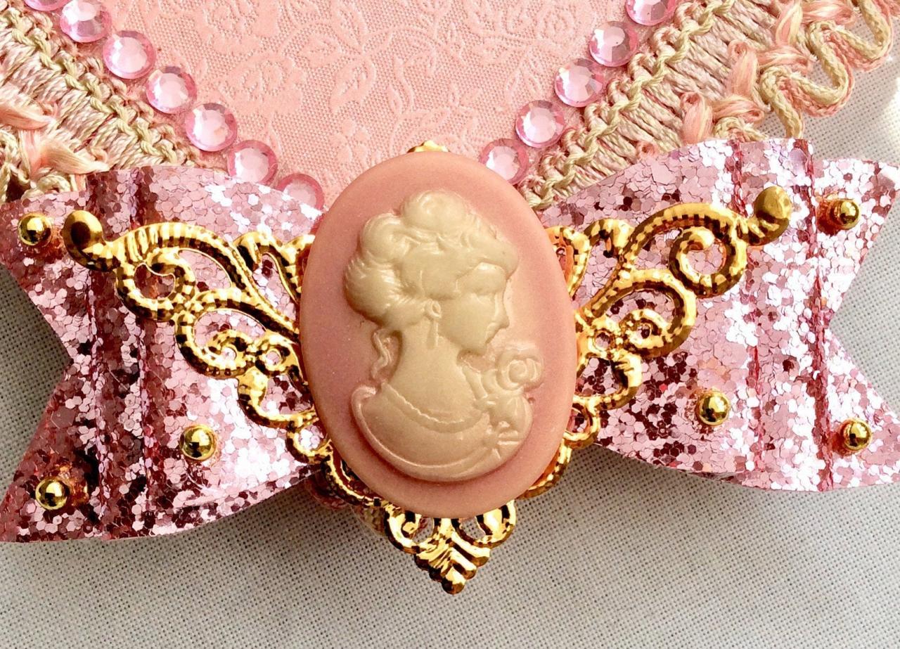 Beautiful Classic Lolita Hair Bow Pearls Cameo Cabochon Resin Vintage Rockabilly Kawaii Wedding Pink Glitter Brooch Pin Gold Shabby Shic Bow
