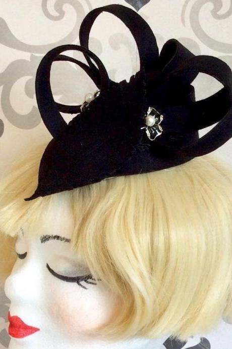 Elegant Fascinator Wedding Vintage Rhinestone Black Silver Ascot Hat Derby Headpiece Headdress Art Deco Flapper 20s Flower Blossom Felt
