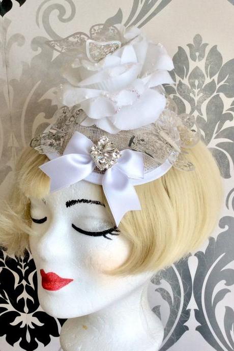 Vintage Fascinator White Retro Rose Ribbon Headband Classic Lolita Pink Rockabilly Flower Pearls Jewelry Rhinestone Wedding Bride Butterfly
