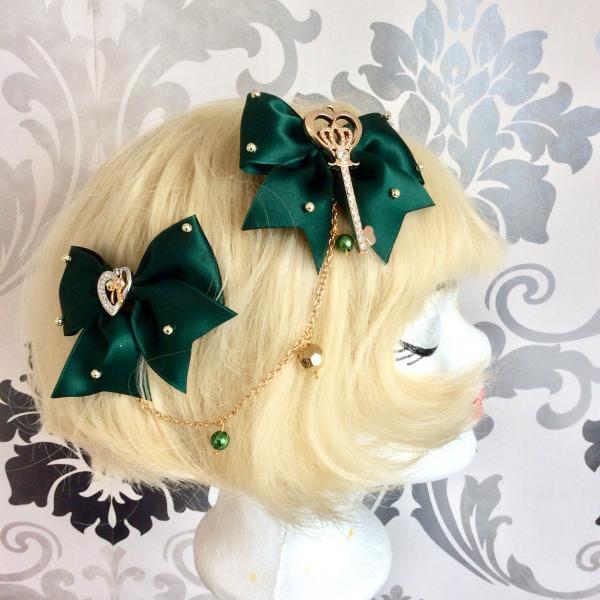 Pretty satin bows with pearl necklace, brow necklace, key, crown, classic lolita, green, hair clip, tiara, headpiece, gold,pearls,rhinestone