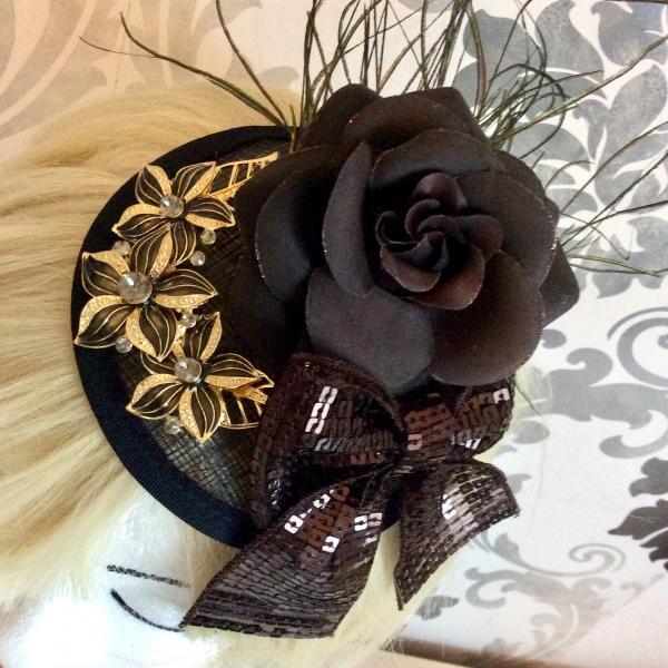 Elegant Fascinator Wedding Vintage Sequin Brown Gold Ascot Beanie Hat Headdress Headdress paillette Art Deco Flapper 20s Charleston Bow rose